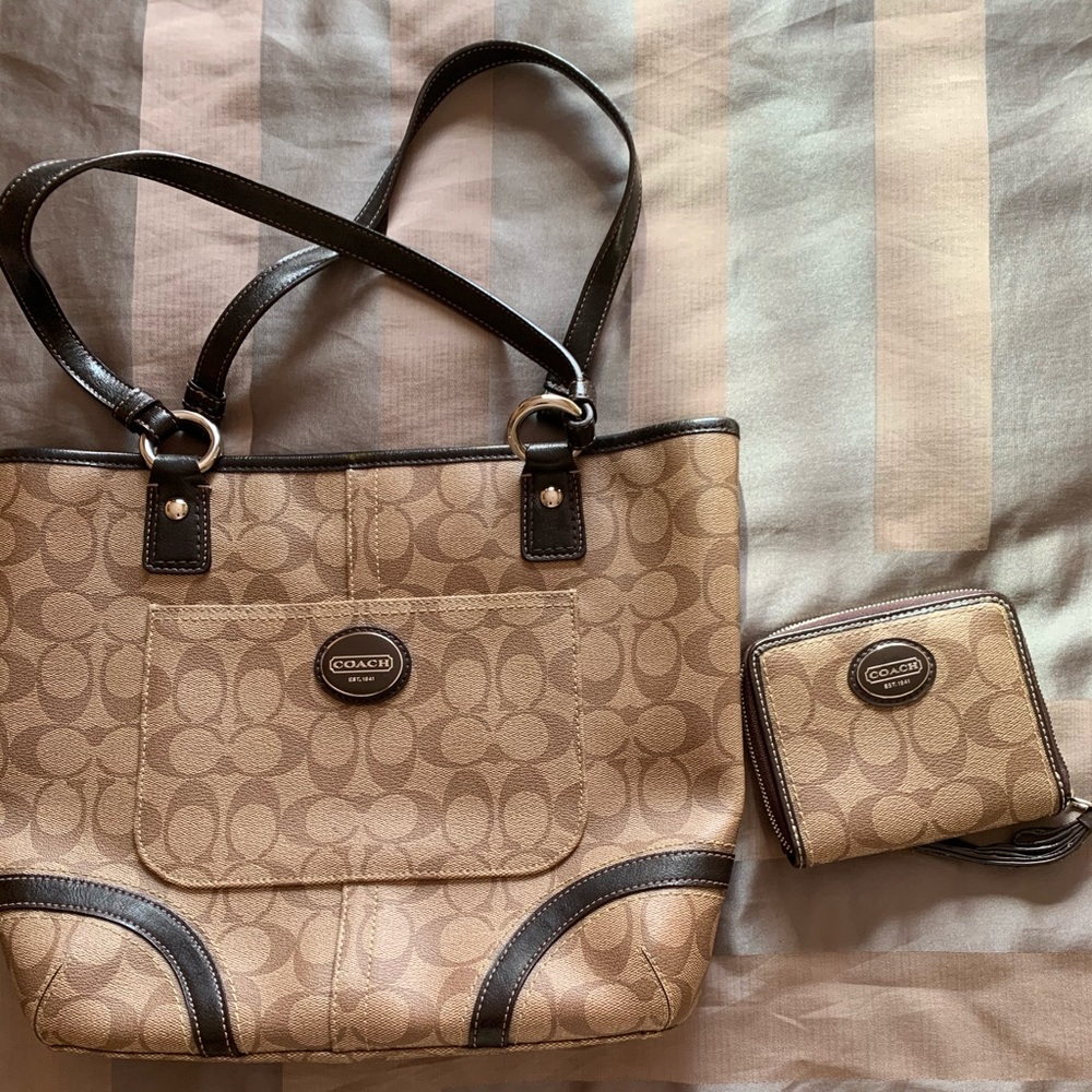 COACH Shoulder Bag & Wallet